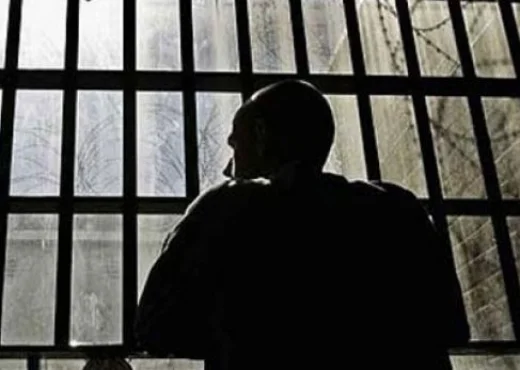 Die ungewöhnliche Ablehnung der Kosovo-Gefangene seiner Mutter: Du hast mich verlassen und ich wurde zum Dieb