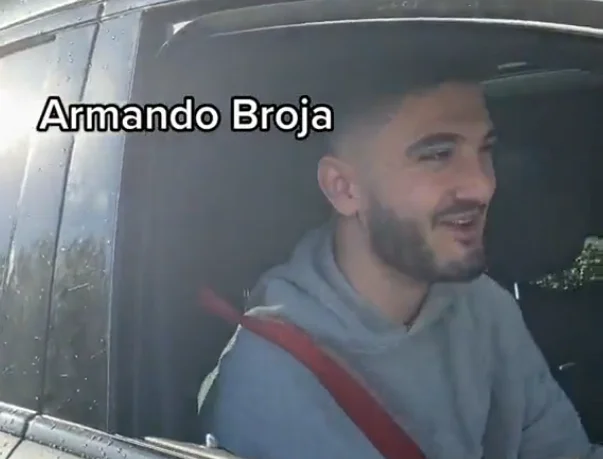 Broya sceglie per il miglior giocatore del mondo tra Mess e Ronaldo, sorprese con la risposta