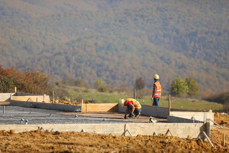 Gute Nachrichten: Das Zentrum für die Behandlung von Wanderern bauen