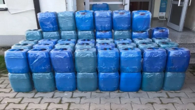 Siebenhundert Liter Motoröl aus Nordmazedonien im Jahr geschmuggelt