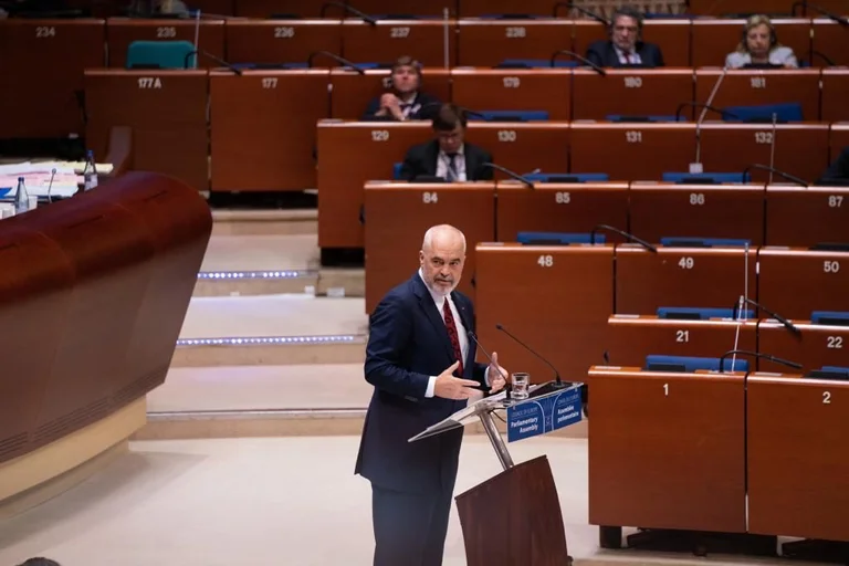 Debat au Parlement albanais pour le discours de Rama à KiE sur le Kosovo, DP dit que c'est dangereux
