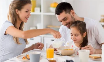 Per una vita più lunga, si dovrebbe mangiare la colazione a quest'ora