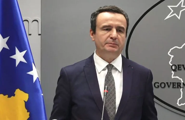 Kurt parle à nouveau de la démission de Latifi: Nous ne pouvons pas dire que la situation est bonne en santé