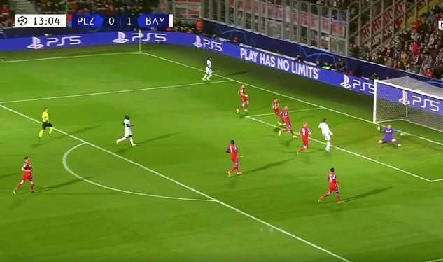 Auch die beängstigend Bayerney scored Mueller