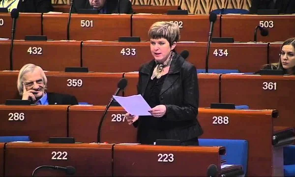 Serbischer Vertreter der KiE nach der Rede von Rama: Ich bin hier 15 Jahre alt und ich habe nie etwas wie das erlebt.