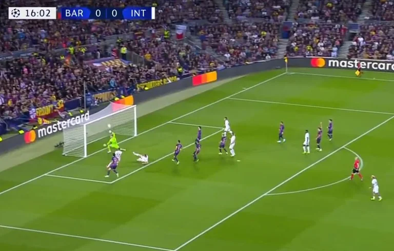 Dzeko, pour le but 100% HINA Pilier, a refusé le but à Inter attaquant