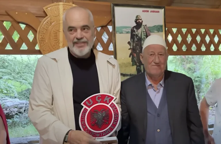 Wie Hashim Thacis Vater Edi Ramas Rede am Europarat erlebte