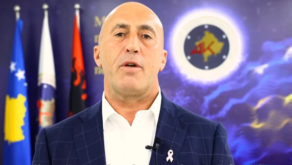 Recensement de la population en Serbie, Haradinaj appelle les Albanais: Record, ne quittez pas vos terres dévastées