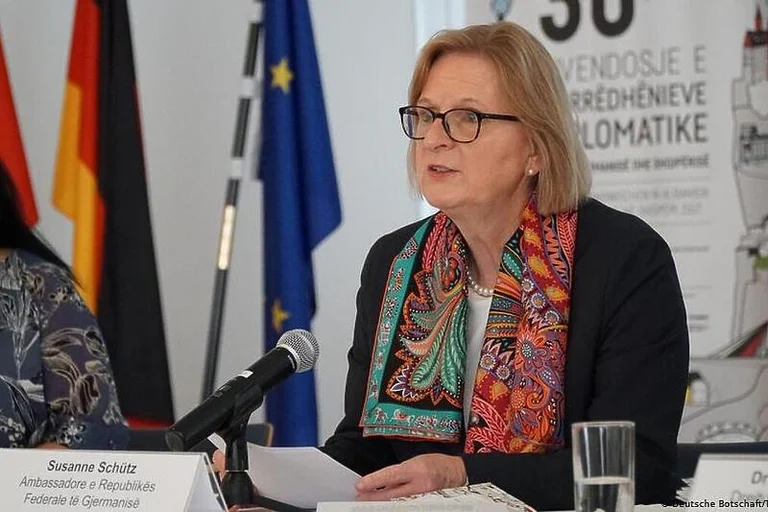 German diplomat from Tirana confirms the good news of visas: Green Light is given at the end of the year