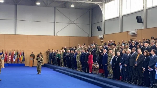 Kayar consegna il comando KFOR al maggiore generale Angelo Michele Riestuccia