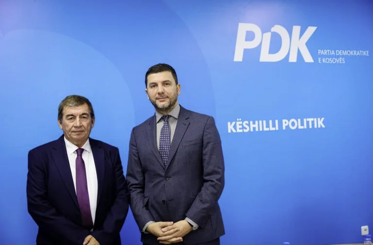 Arsim Bajrami lui-même 30ème revient à l'activité PDK: Noms