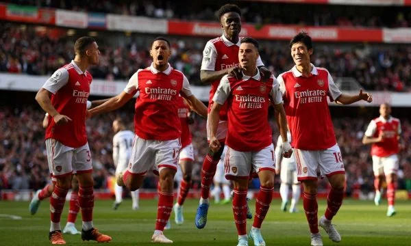 Arsenal proves himself in high form, defeats Liverpool