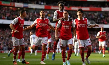 Arsenal beweist sich in hoher Form, besiegt Liverpool