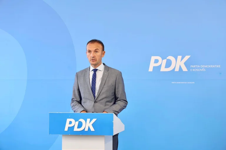 PDK: Kosovo is being emptied and impoverished, Government Living Out of Economic Reality