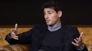 Und Casillas: Mein Konto wurde hackt, ich entschuldigen mich für die LGBT-Community.