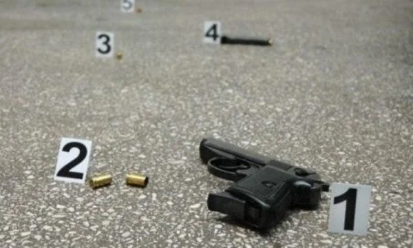 Të shtëna me armë në Mitrovicë të Jugut, plagoset një 40 vjeçar