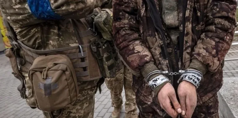 Next humiliation for Putin: Thousands of Russian soldiers are calling Ukraine to surrender