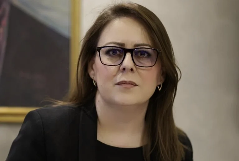 Bajrami, Regierung: Genug mit dem Propagandavideo, zahlen die Lehrer