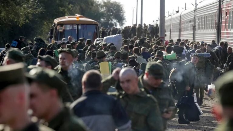 Over 200 thousand soldiers mobilize within two weeks in Russia