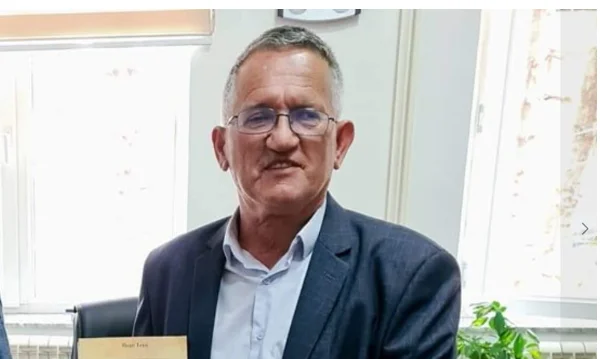 Le professeur qui a voté en VV) sur la lettre de Nagavci: Je suis déçu de vous, qui puis-je voter à l'avenir?