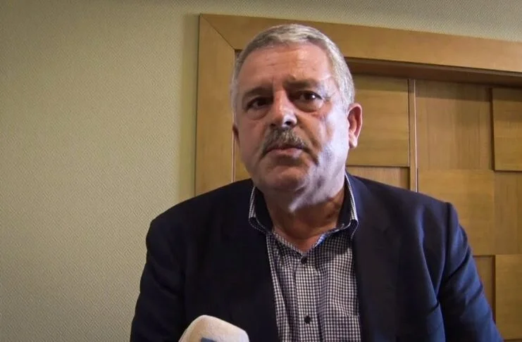 Veliu: Kurt zeigt “music” den Lehrern, verließ sie ohne ein Leben