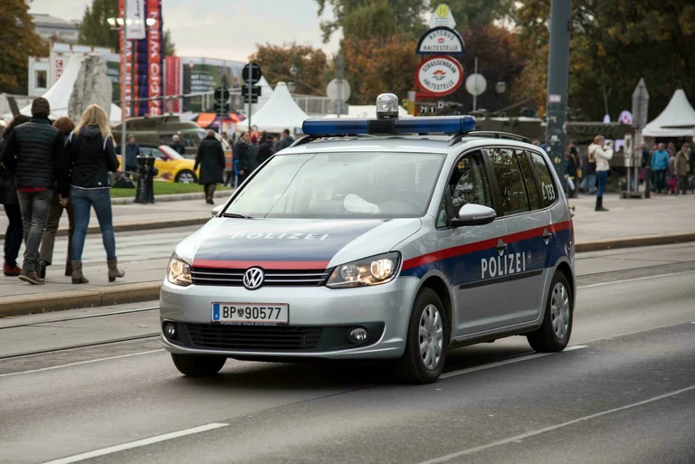 Ha cercato di uccidere sua moglie con il cavo, 18 anni di prigione per il Kosovo a Vienna