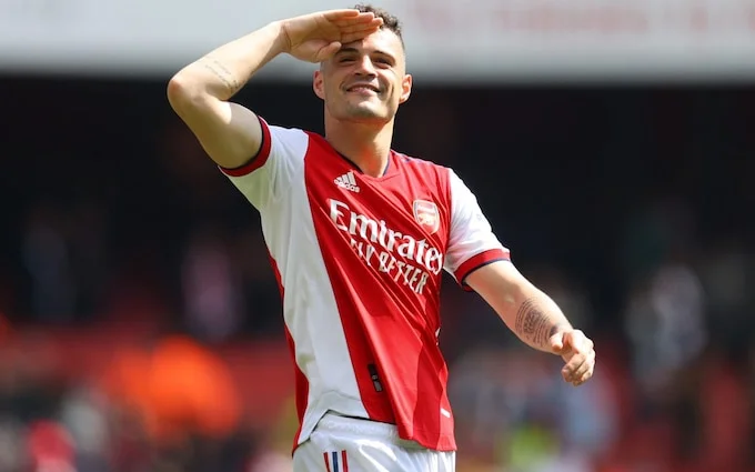 Offizieller: Granit Jaka gibt den besten Fußballspieler an Arsenal bekannt
