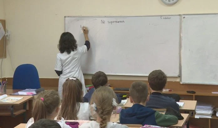 Verboten von Löhnen für Lehrer, Gesetz Kenner sagen Aktion ist illegal