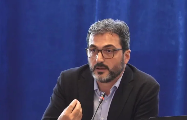 Gola me propozim: Në vend të fëmijëve, mjet presioni bëni notat – SBASHK thotë se do ta diskutojë