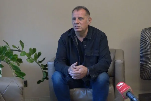 Gerjali: Machtakroganz, um Kosovo im Bild zu kosten