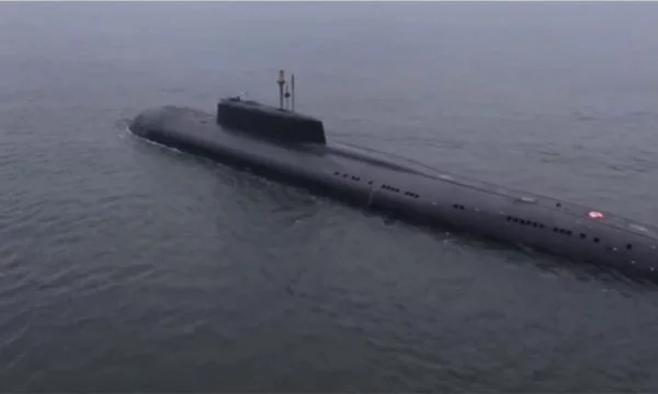 Russland treibt das Atom-U-Boot, NATO auf Alarm