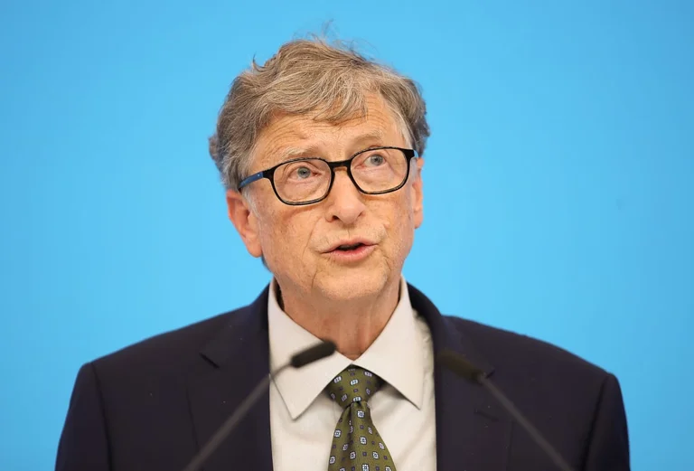 Bill Gates parashikon të ardhmen: Bota nuk do të përballojë një shtim popullsie