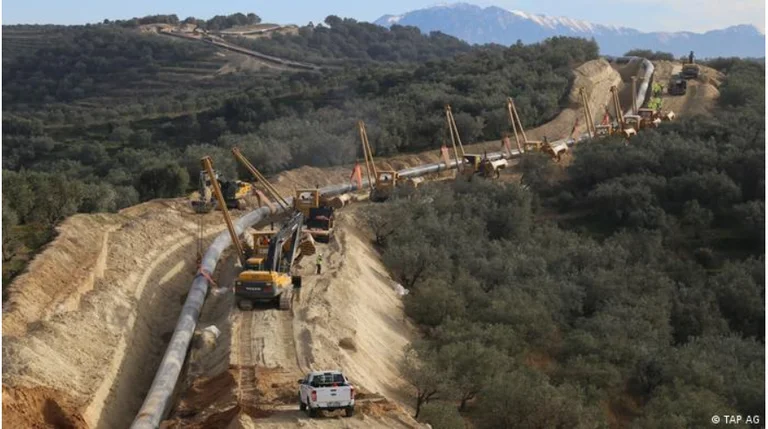 Albania: Energy in times of crisis from floating thermal power plant