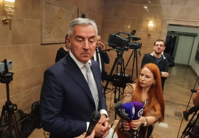 Abazoviç është kontraktor i Serbisë së Madhe, thotë Presidenti i Malit të Zi