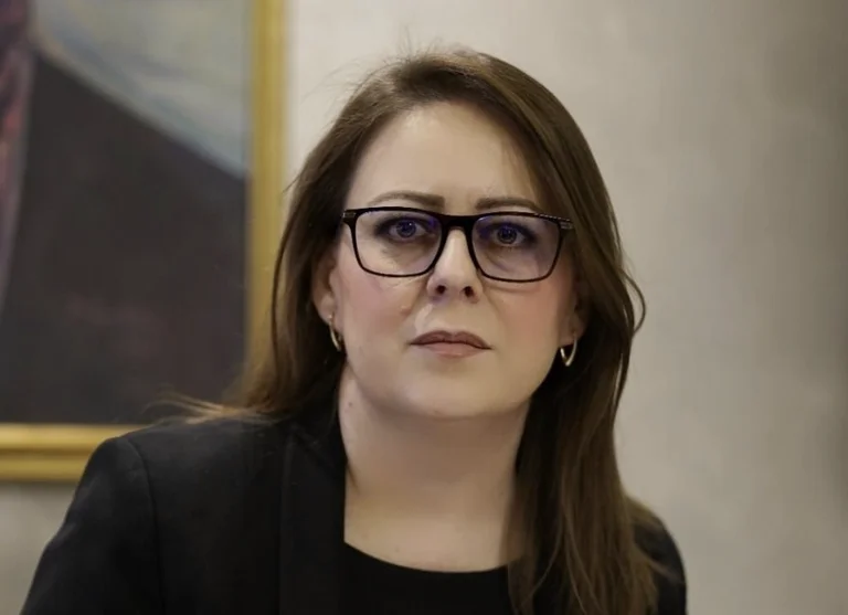 Bajrami: Shteti të çohet në këmbë derisa të gjenden dy vajzat e zhdukura në Pejë – ku është Sveçla, Prokuroria?