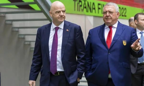 Presidenti i FIFA-s, Gianni Infantino mbërrin në Tiranë