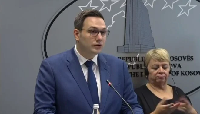 Skepticizmi i Holandës për liberalizimin e vizave për Kosovën, kryediplomati çek tregon detaje nga biseda me Ministrin e Jashtëm holandez