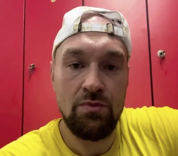 Lajmërohet Tyson Fury – Befason me vendimin e fundit që ka marr për meçin me Joshuan
