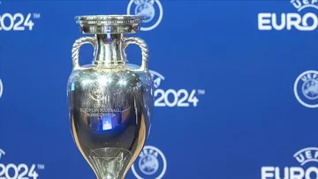 Welche Staaten sind streng verboten, in der gleichen Gruppe von Euro24 Qualifikationen zu sein