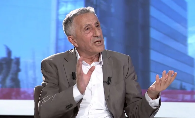 SBAShK – anëtarësisë: A ia nisim mësimit më 3 tetor, po e pezullojmë grevën deri në janar