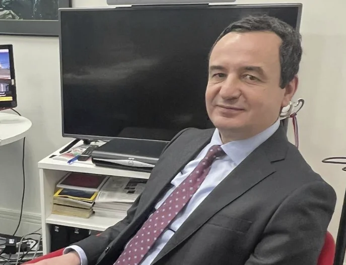 Dhjetëra zyrtarë japin dorëheqje nga Zyra e Kryeministrit: Presion i madh ndaj shërbyesve civil