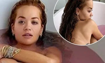 D'abord je veux Lip, maintenant Rita Ora publie des photos de nudo de la baignoire