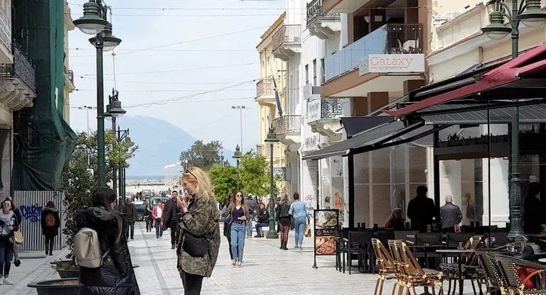 Greqia publikon raportin: 61% e të huajve të rregullt në vend janë shqiptarë