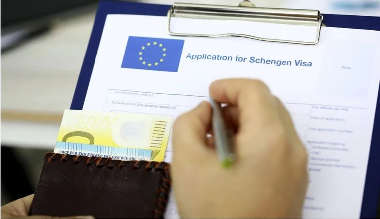Tri pyetje për procesin e liberalizimit të vizave