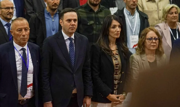 Nënkryetarja e LDK-së thotë se është koha që figurat e vjetra të kësaj partie t’u hapin rrugë gjeneratave të reja