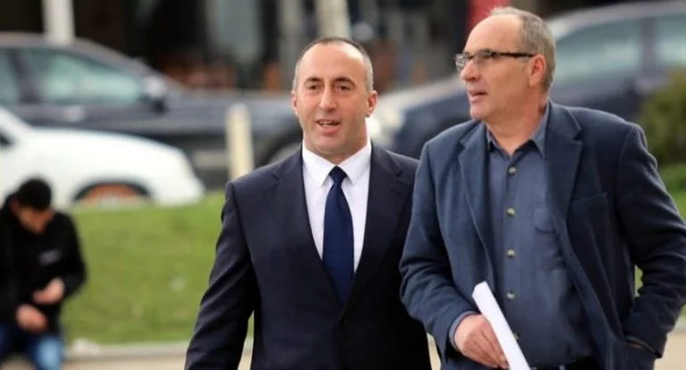 “Lidhi o kryeministër”, Nitaj i AAK-së reagon pas postimit skandaloz të Hysamedin Ferajt