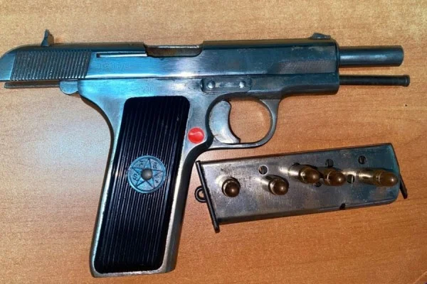 Sekuestrohen dy armë zjarri në Prishtinë