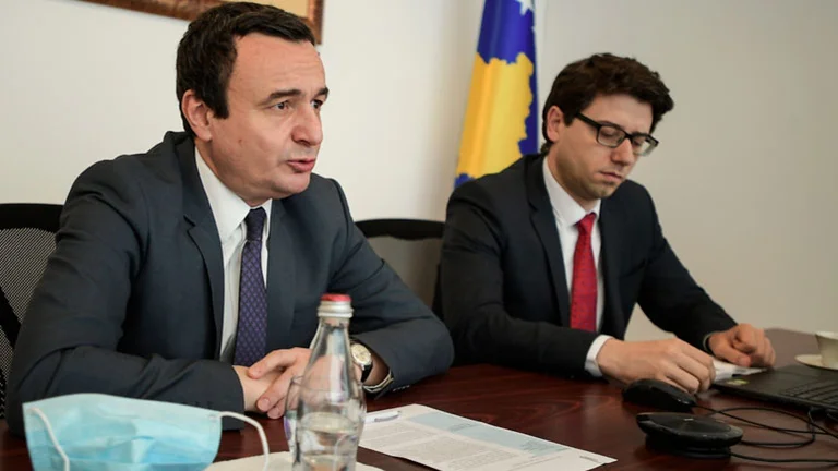 Kurti e Murati udhëtojnë në Japoni, marrin pjesë në varrimin e ish-kryeministrit Shinzo Abe