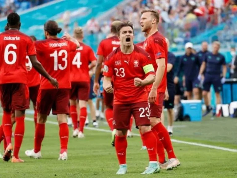 Formacionet zyrtare: Spanja – Zvicra, Xhaka e Shaqiri janë aty