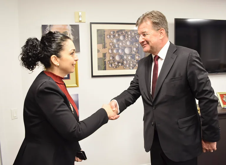 Osmani e Lajçak takim në New York, natyrisht temë dialogu